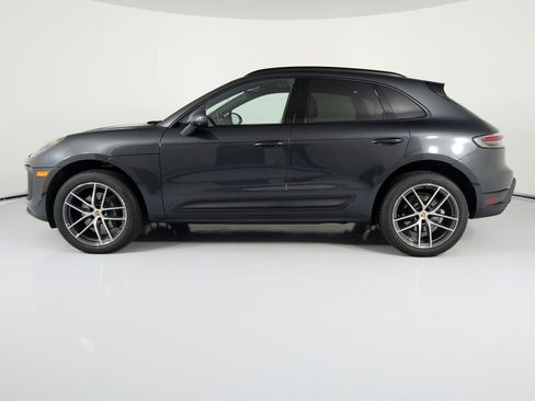 Certified 2026 Porsche Macan AWD/4WD image 2