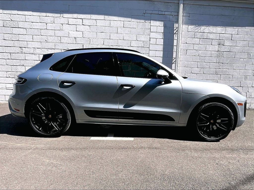 Certified 2023 Porsche Macan GTS AWD/4WD image 6