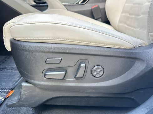 Used 2024 Kia Telluride SX Prestige AWD/4WD image 15