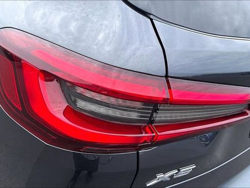 Used 2021 BMW X5 xDrive40i w/ Premium Package image 32