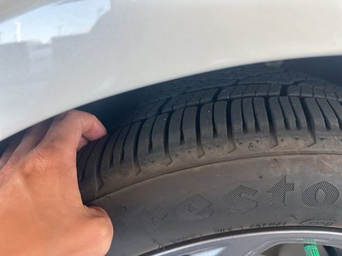 Certified 2024 Honda Accord EX-L image 6