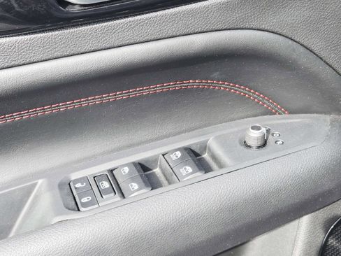 Used 2024 Jeep Compass Trailhawk AWD/4WD image 34