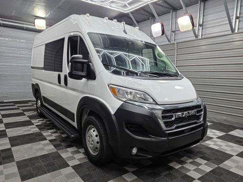 Used 2023 RAM ProMaster 1500 w/ Driver Convenience Group FWD image 3