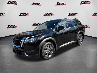 New 2025 Nissan Pathfinder SV