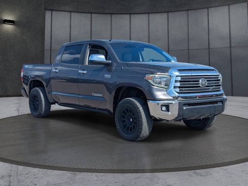 Used 2018 Toyota Tundra Limited w/ Limited Premium Package image 8