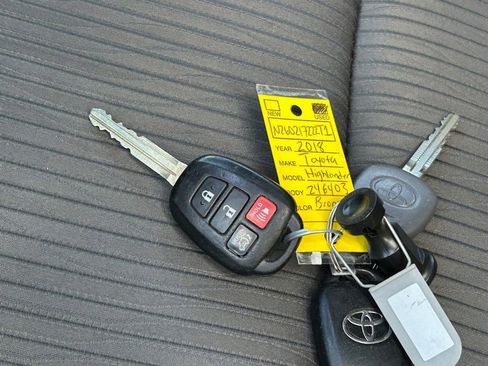 Used 2018 Toyota Highlander Plus image 53