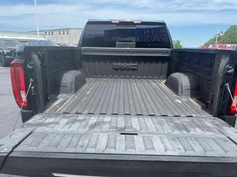 Used 2019 GMC Sierra 1500 SLT w/ SLT Premium Plus Package AWD/4WD image 12