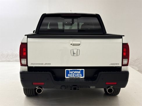 Certified 2022 Honda Ridgeline Black Edition image 9