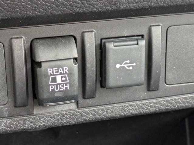 Used 2021 Toyota Tacoma SR5 RWD image 21