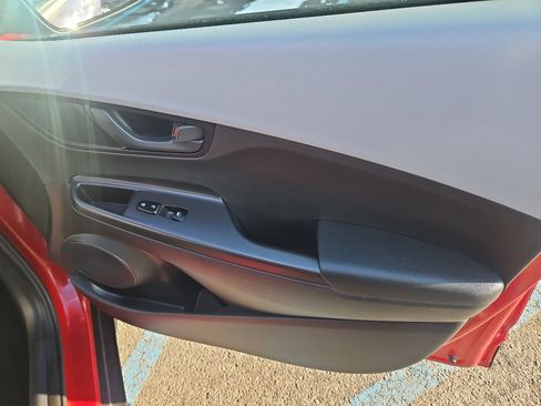 Used 2019 Hyundai Kona SE image 17