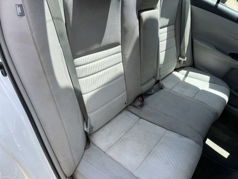 Used 2017 Toyota Camry LE FWD image 27