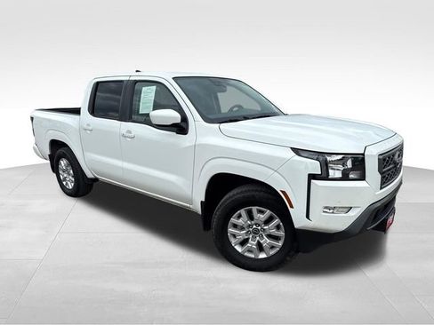 Certified 2024 Nissan Frontier SV w/ SV Convenience Package RWD image 1