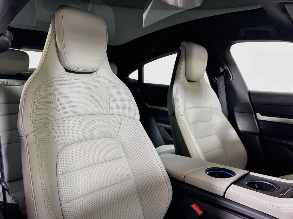 Certified 2022 Porsche Taycan RWD image 18