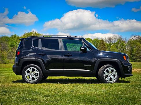 Certified 2022 Jeep Renegade Limited AWD/4WD image 3
