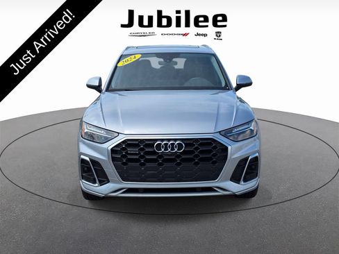 Used 2024 Audi Q5 2.0T Premium Plus AWD/4WD image 2