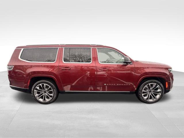 Used 2025 Jeep Grand Wagoneer L Series III AWD/4WD image 9