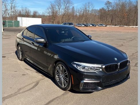 Used 2018 BMW M550i xDrive image 1