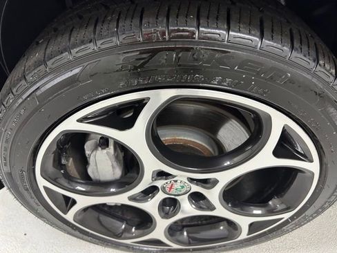 Used 2024 Alfa Romeo Tonale Ti w/ Active Assist Package AWD/4WD image 9