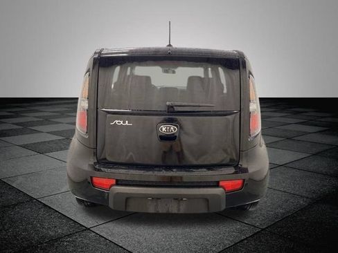 Used 2011 Kia Soul + FWD image 6