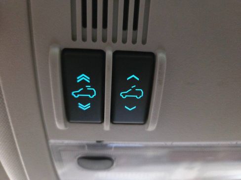 Used 2013 Chevrolet Silverado 2500 LTZ w/ LTZ Plus Package image 60