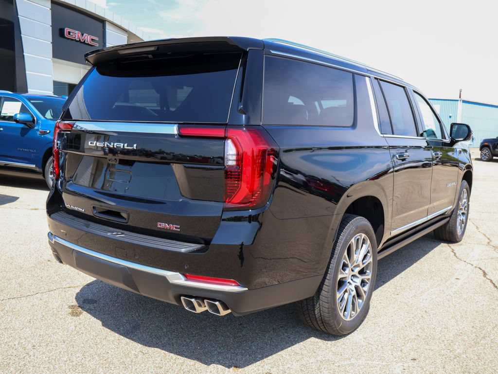 New 2026 GMC Yukon XL Denali w/ Denali Reserve Package AWD/4WD image 3