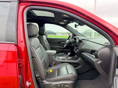 Used 2023 Chevrolet Traverse RS AWD/4WD image 10