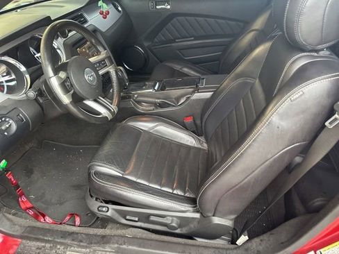 Used 2013 Ford Mustang GT Premium w/ Electronics Pkg RWD image 19