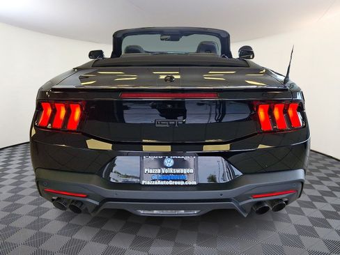 Used 2025 Ford Mustang GT Premium RWD image 4