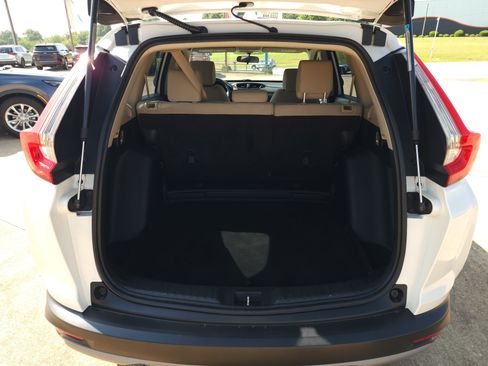 Used 2017 Honda CR-V LX image 6