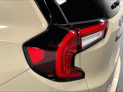 Used 2022 GMC Terrain AT4 w/ Infotainment Package II AWD/4WD image 23