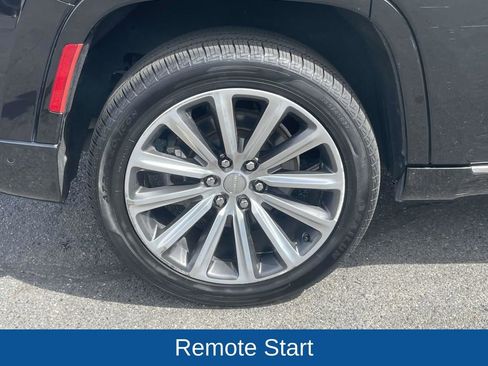 Certified 2023 Jeep Grand Wagoneer Series II image 13