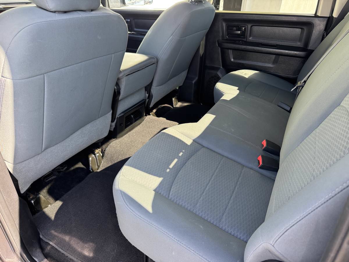 Used 2017 RAM 1500 Express AWD/4WD image 19
