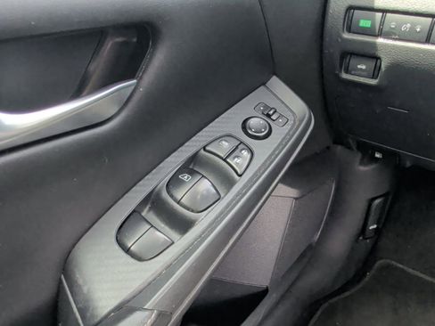 Used 2020 Nissan Sentra SV FWD image 11