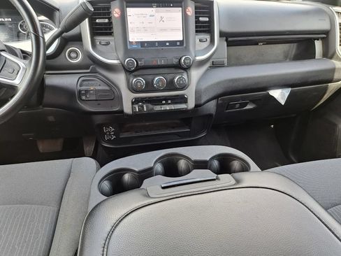 Used 2024 RAM 2500 Big Horn AWD/4WD image 23