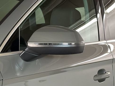 Used 2023 Audi Q5 2.0T Premium Plus w/ Premium Plus Package AWD/4WD image 5