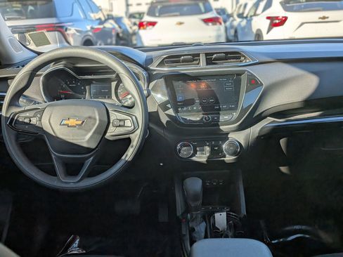 Certified 2023 Chevrolet TrailBlazer LT w/ Convenience Package image 18