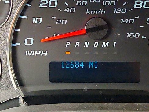 Used 2025 GMC Savana 2500 w/ Driver Convenience Package RWD image 13