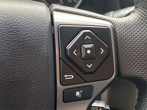 Used 2019 Toyota Tacoma SR5 image 19