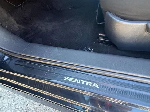 Used 2020 Nissan Sentra SR image 32