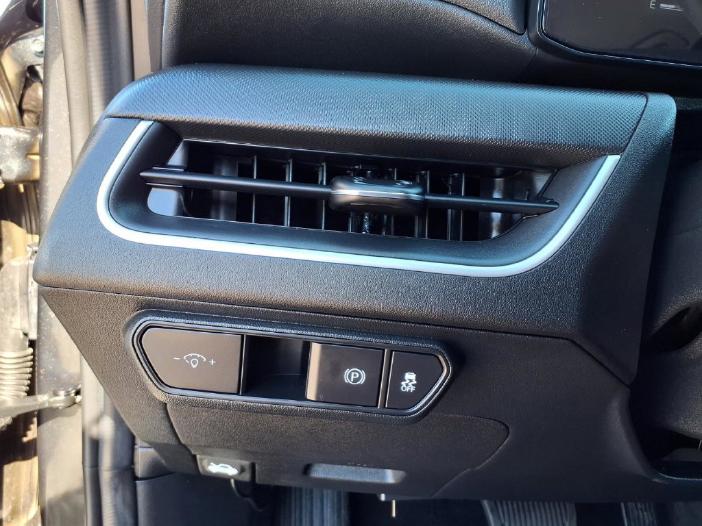 Certified 2025 Kia K4 FWD image 19