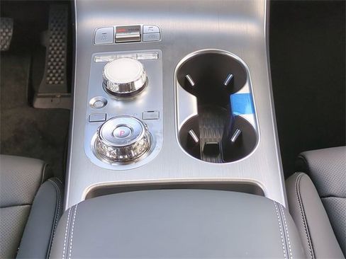 New 2026 Genesis GV70 2.5T Select image 17