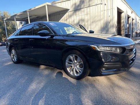 Used 2018 Honda Accord LX image 1
