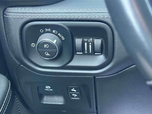 Used 2021 RAM 1500 Limited image 18