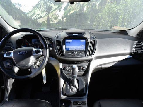 Used 2016 Ford Escape SE image 18