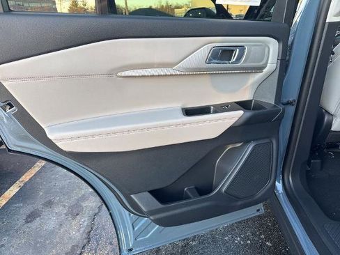 New 2026 Ford Explorer Active w/ Active Comfort Package AWD/4WD image 21