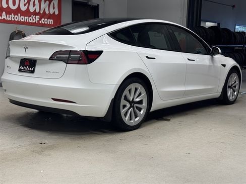 Used 2022 Tesla Model 3 Long Range AWD/4WD image 7