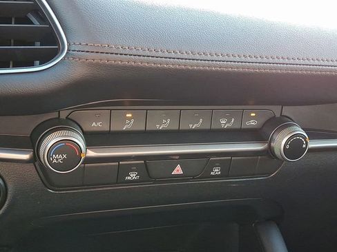 Used 2022 MAZDA MAZDA3 s image 15