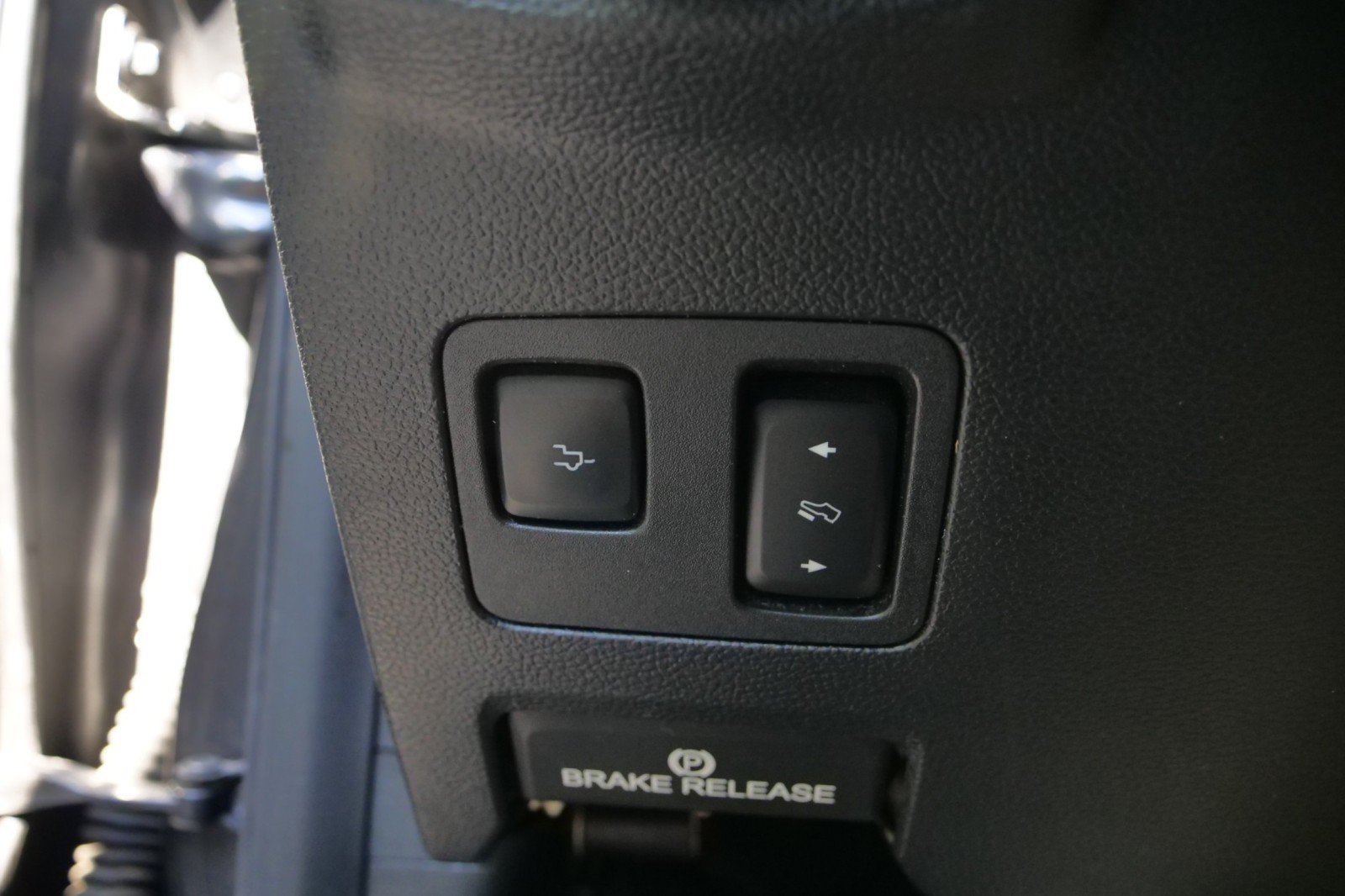 Used 2019 Ford F350 Platinum AWD/4WD image 25