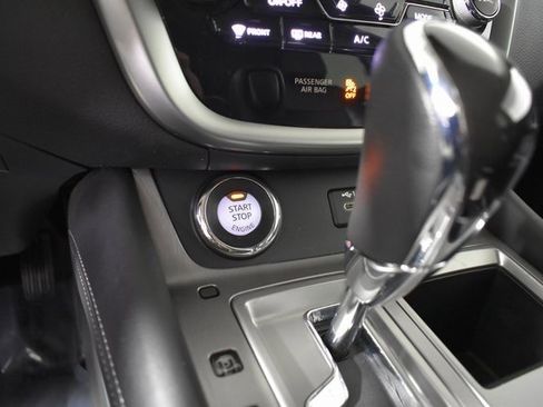 Certified 2024 Nissan Murano SV image 18