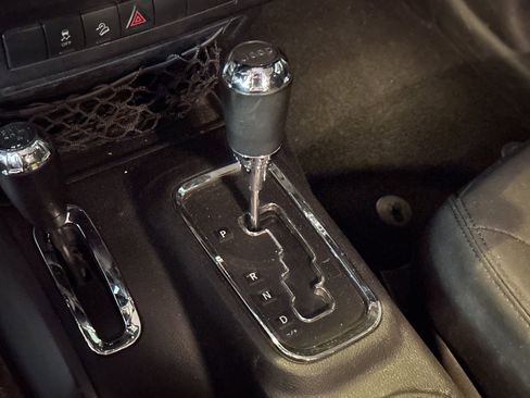 Used 2016 Jeep Wrangler Unlimited Sport w/ Quick Order Package 24S image 19